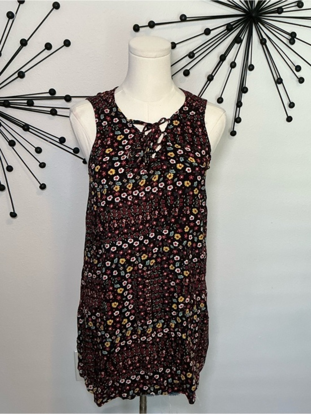 BCBGMAXAZRIA Floral Lace Up Mini Dress XS
